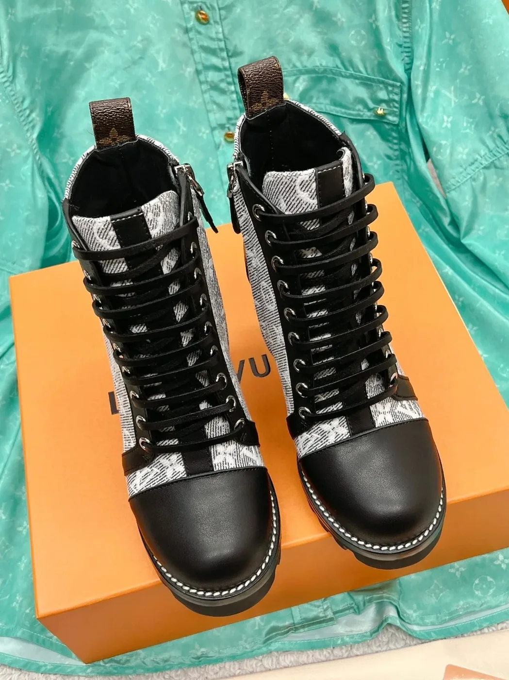 Louis Vuitton Star Trail Ankle Boots Grey 1AB2XH Louis Vuitton Star Trail Ankle Boots Grey 1AB2XH