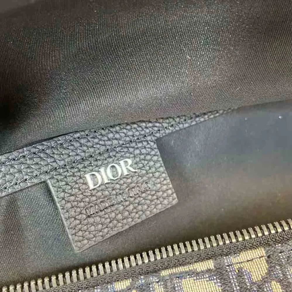Dior Lingot 50 Bag Beige and Black Dior Oblique Jacquard for Men Dior Lingot 50 Bag Beige and Black Dior Oblique Jacquard for Men