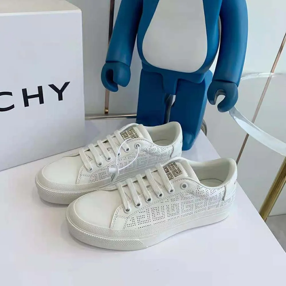 Givenchy Sneakers in 4G Perforated Leather for Unisex in White Givenchy Sneakers in 4G Perforated Leather for Unisex in White