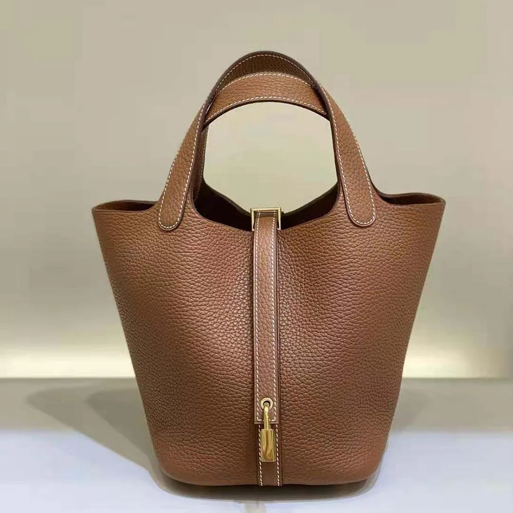 Hermes Picotin Lock 18cm in Clémence leather for Women in Brown Hermes Picotin Lock 18cm in Clémence leather for Women in Brown
