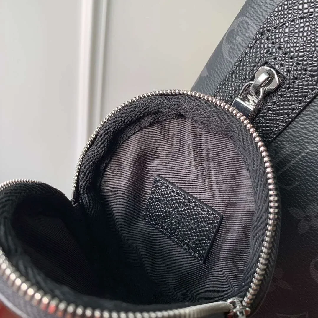 Louis Vuitton Duo Slingbag Black / Louis Vuitton Duo Slingbag Black /
