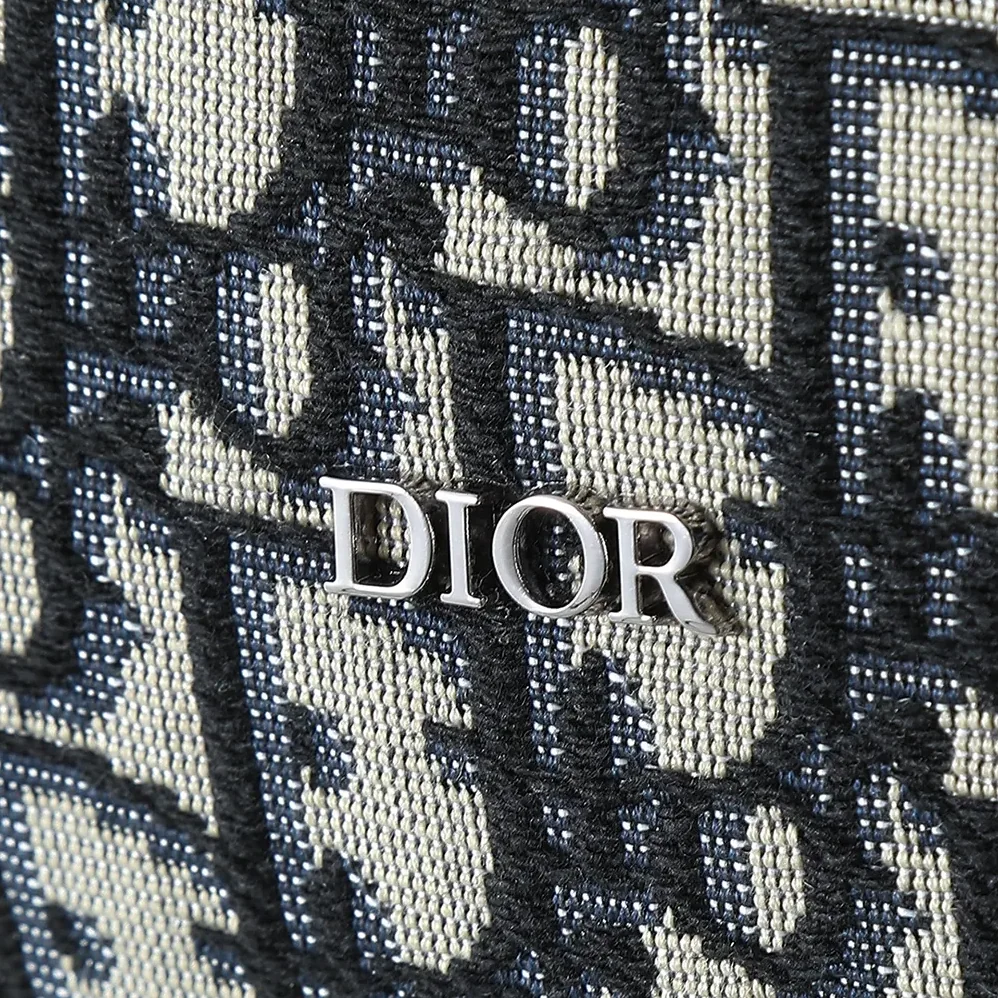 Dior Rider Soft Zipped Backpack Beige and Black Dior Oblique Jacquard with Black Grained Calfskin for Men Dior Rider Soft Zipped Backpack Beige and Black Dior Oblique Jacquard with Black Grained Calfskin for Men