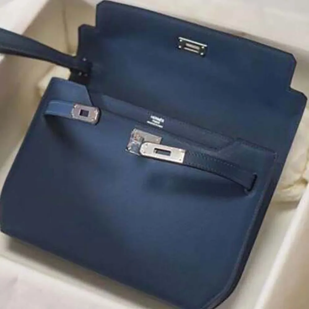 Hermes Kelly Depeches 25 Pouch for Men in Navy