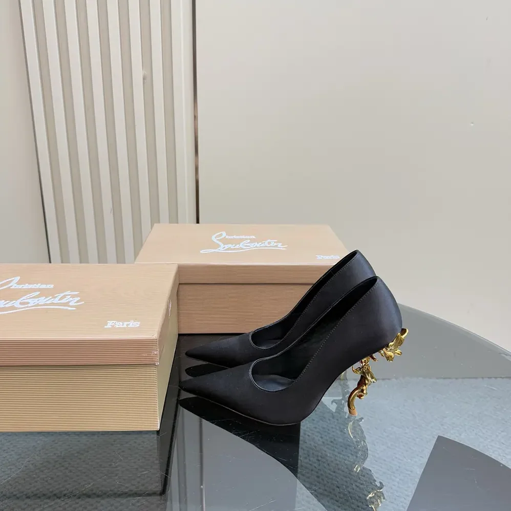 Christian Louboutin Belle Pump 100 mm Pumps Crepe Satin for Women in Black