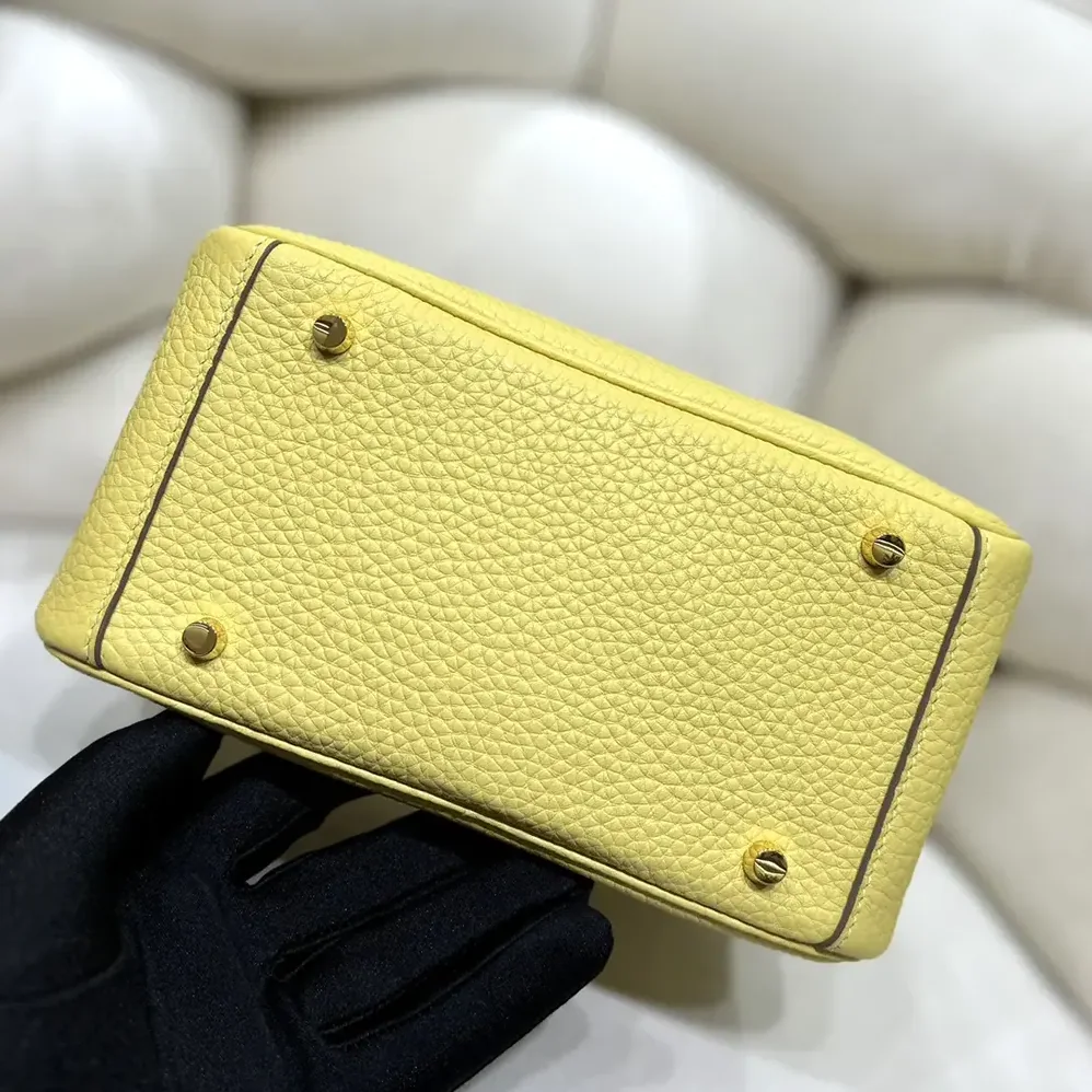 Hermes Lindy Mini 19 in Clemence Leather for Women in Yellow/Gold Hermes Lindy Mini 19 in Clemence Leather for Women in Yellow/Gold