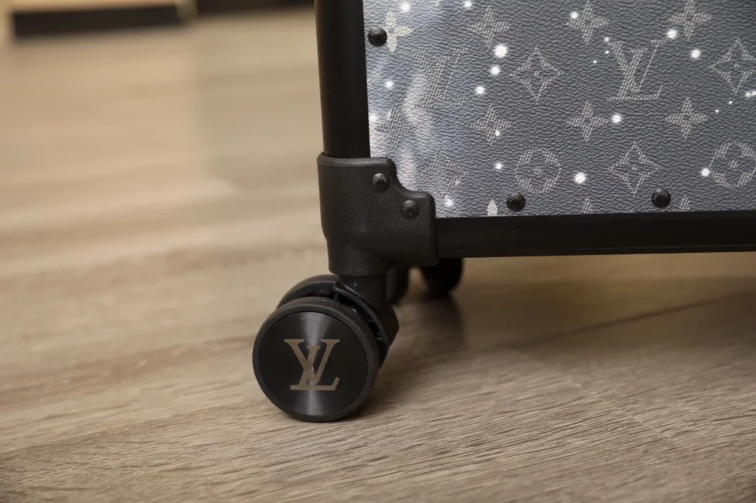 Louis Vuitton Horizon 55 Suitcase in Blue Black Hardware