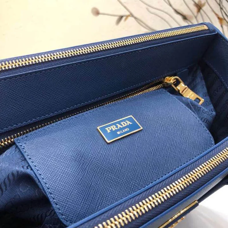 Prada Prada Galleria Bag in Saffiano Leather for Women in Blue