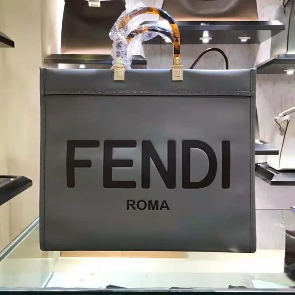 Fendi Sunshine Shopper Burgundy Leather Shopper for Women in Silver