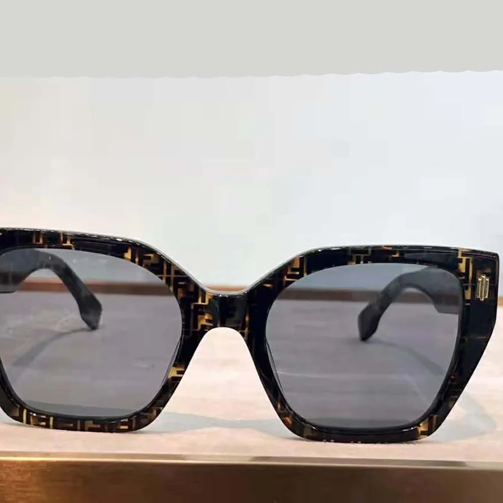 Fendi Fendi Bold Low Bridge Fit Havana Acetate Sunglasses for Unisex