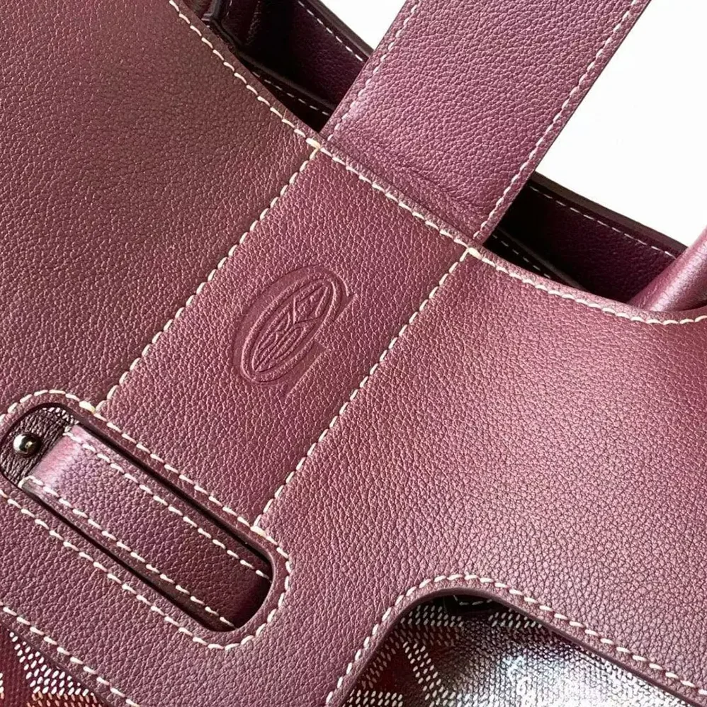 Goyard Saïgon Tote Bag for Women in Burgundy Goyard Saïgon Tote Bag for Women in Burgundy