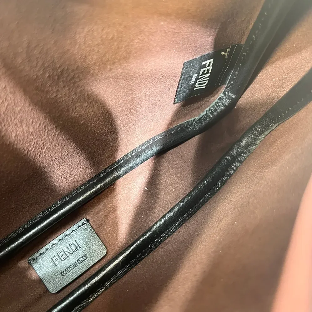 Fendi Simply Fendi Mini Black Leather Mini for Unisex in bag Fendi Simply Fendi Mini Black Leather Mini for Unisex in bag