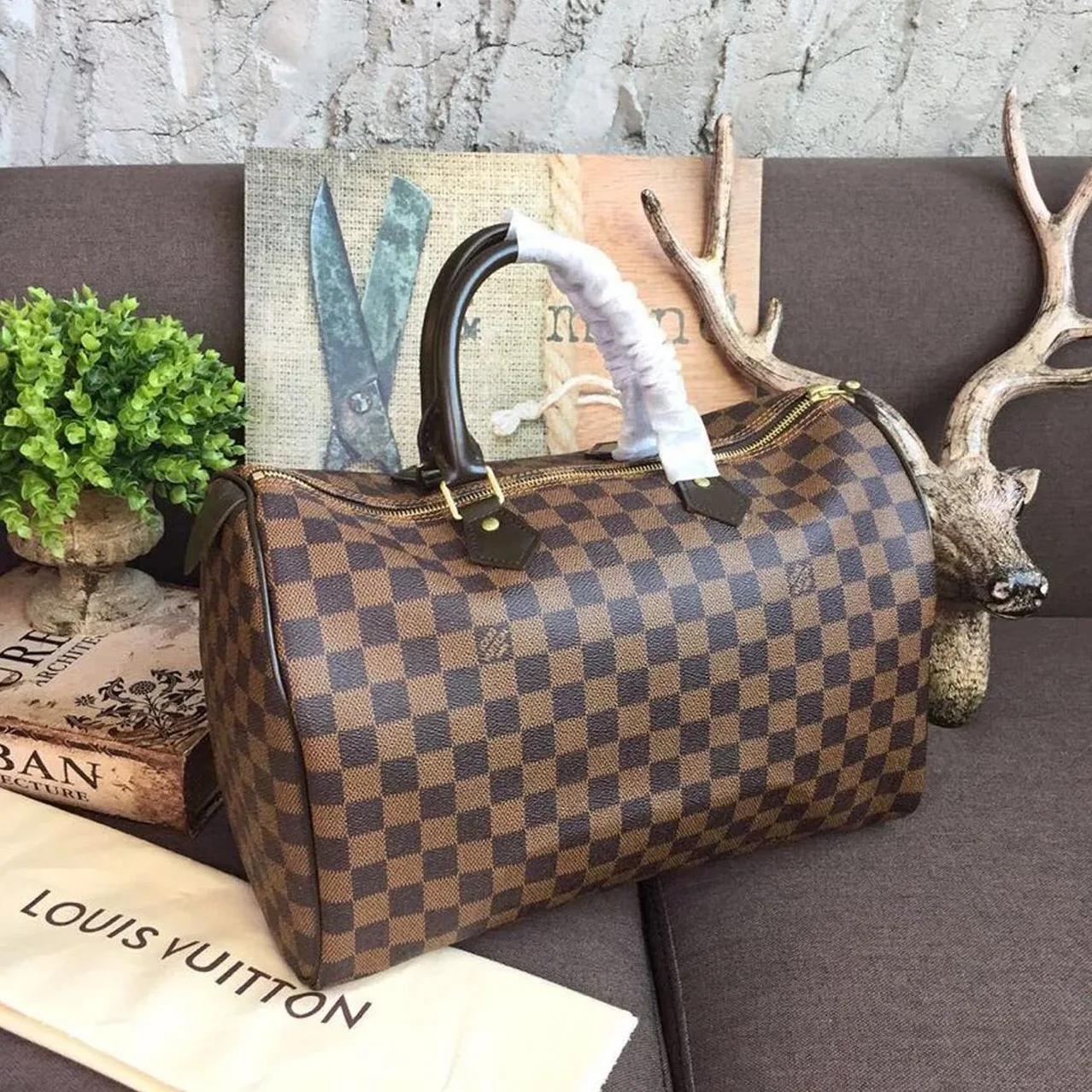 Louis Vuitton Speedy 35 Top Handle Bag / Brown Damier Ebene Canvas Gold Hardware
