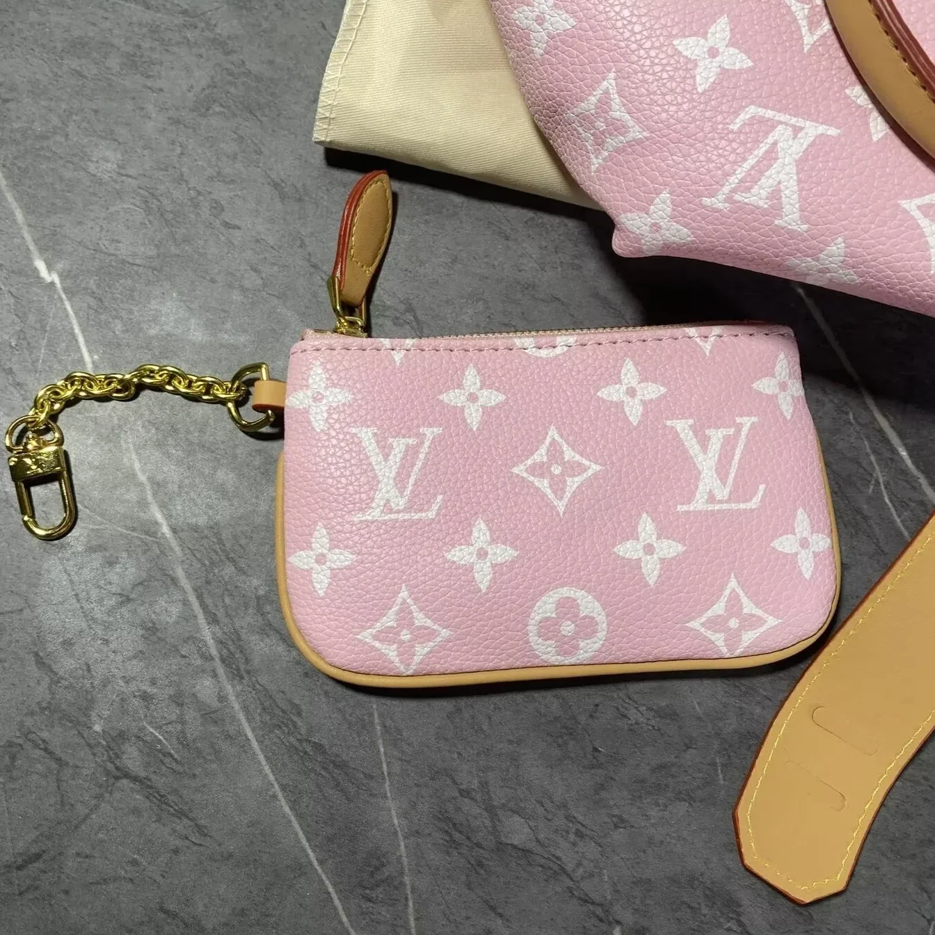Louis Vuitton Speedy P9 Bandouliere 30 Top Handle Bag in Candy Pink Gold Hardware