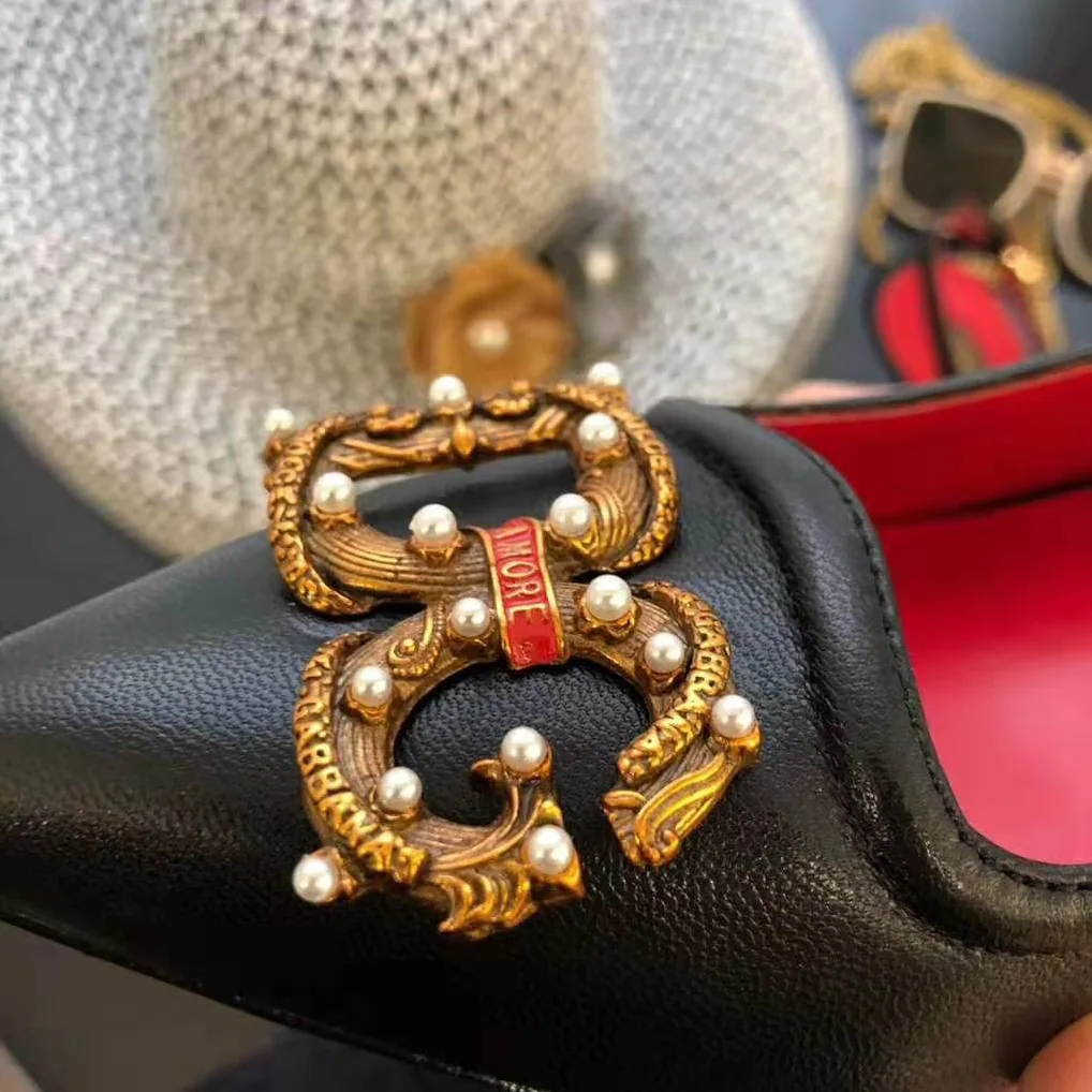 Dolce Gabbana D&G DG AMORE Slingbacks in Calfskin for Women in Black Dolce Gabbana D&G DG AMORE Slingbacks in Calfskin for Women in Black