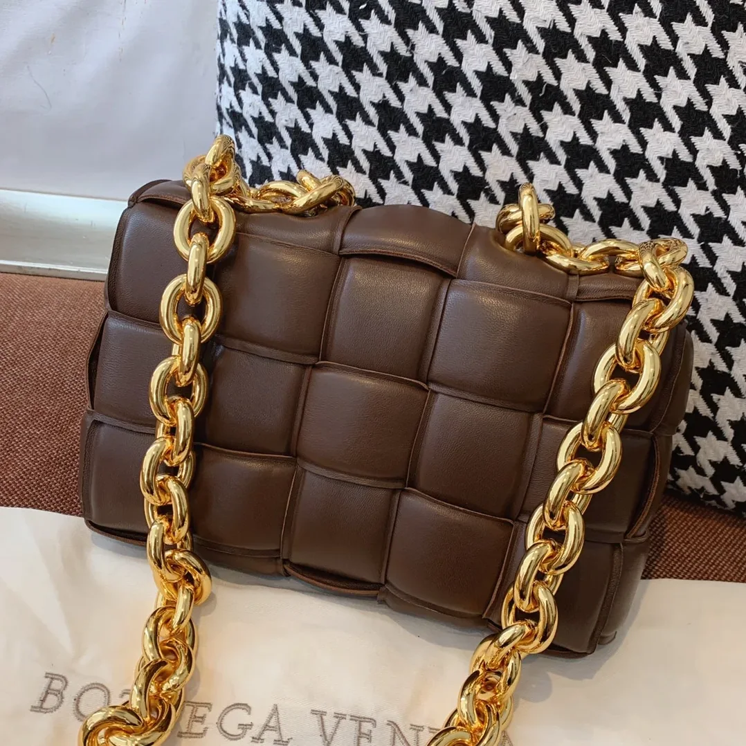 Bottega Veneta Chain Cassette Fondant