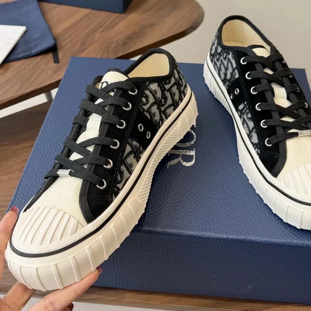 Dior Hooper Low-Top Sneaker Beige and Blue Dior Oblique Jacquard and Black Suede Calfskin for Unisex Dior Hooper Low-Top Sneaker Beige and Blue Dior Oblique Jacquard and Black Suede Calfskin for Unisex