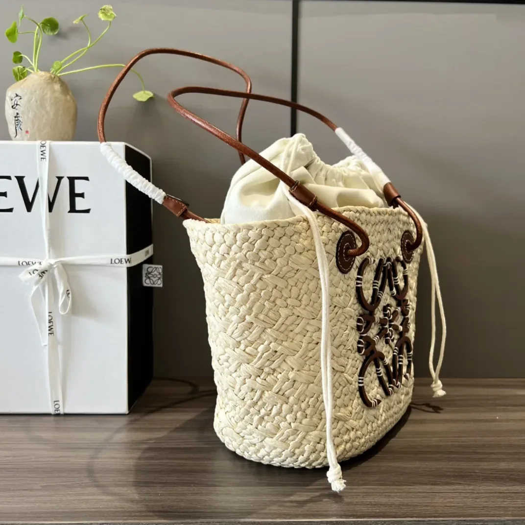 Small Anagram Basket Bag Beige/Brown / A223P65X01 Small Anagram Basket Bag Beige/Brown / A223P65X01