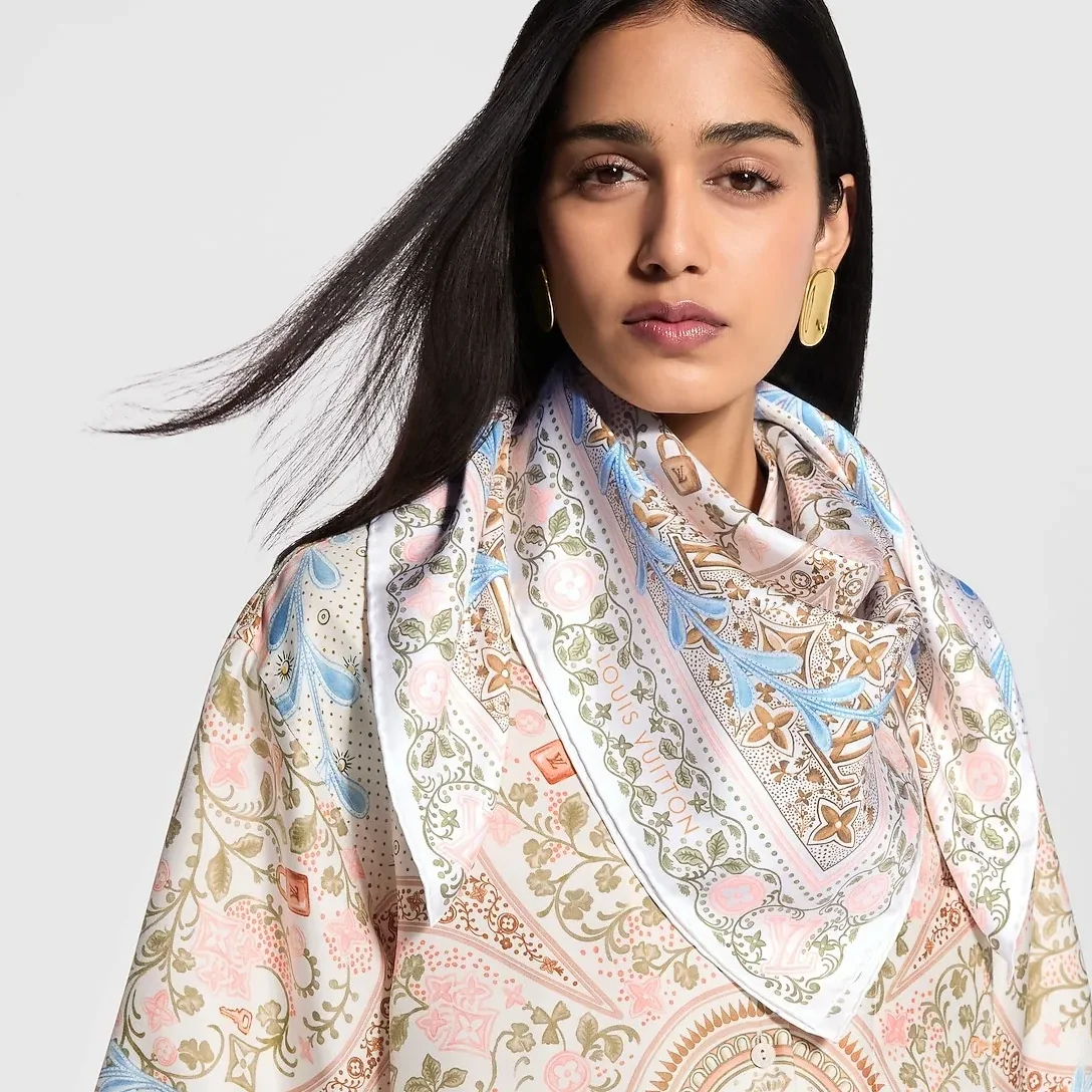 Louis Vuitton Summer Garden Shawl Beige
