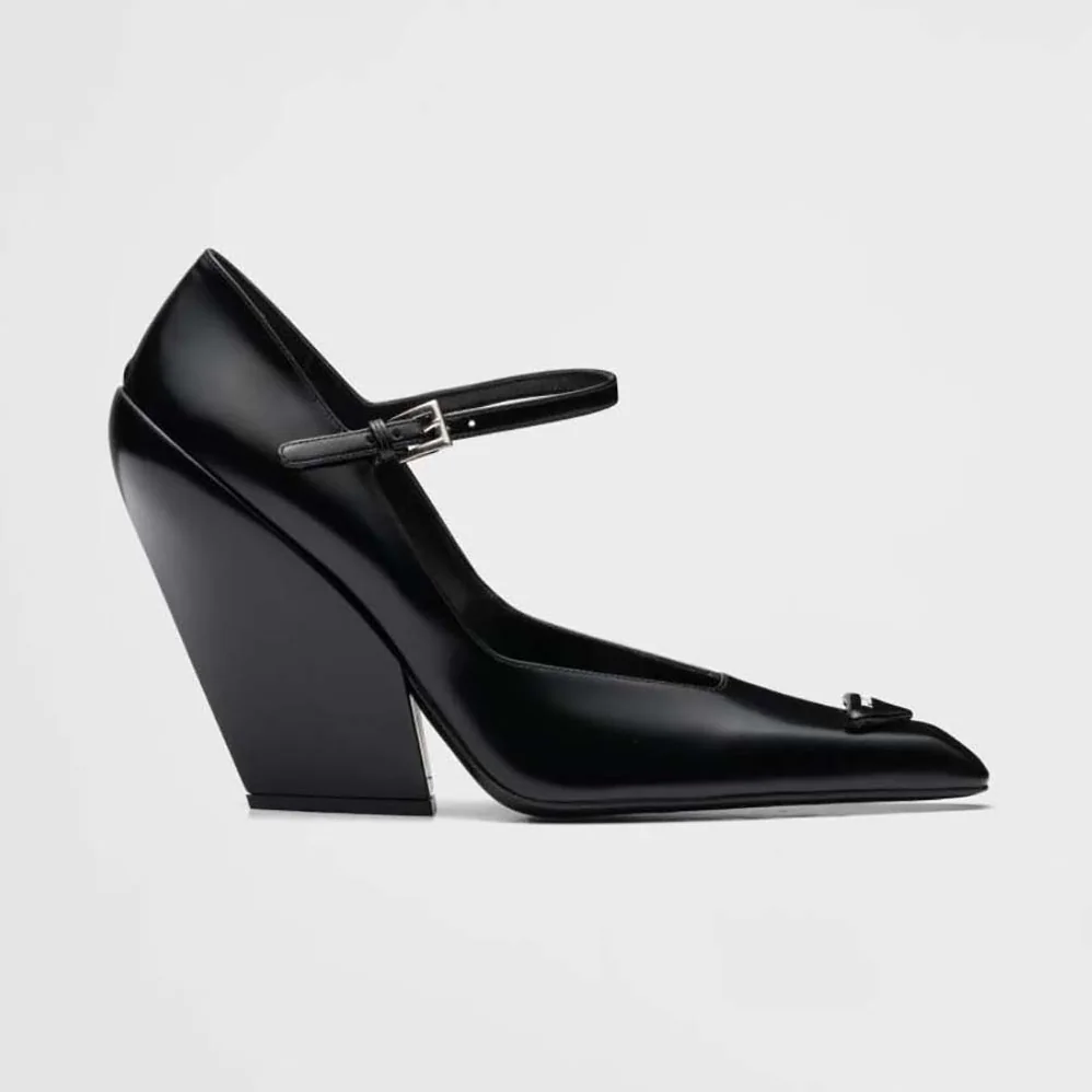 Prada Brushed Leather Pumps in 95 mm Leather-Covered Heel for Women in Black