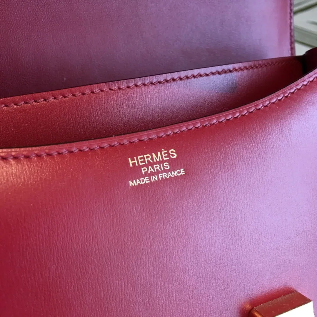 Hermes Constance 24 Crossbody Bag / Burgundy Swift Leather Gold Hardware Hermes Constance 24 Crossbody Bag / Burgundy Swift Leather Gold Hardware