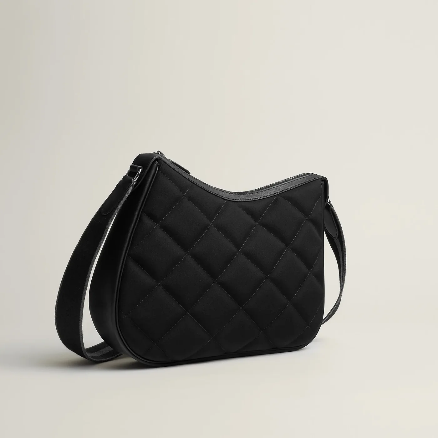 Hermes Horseback Bag Noir / Hermes Horseback Bag Noir /