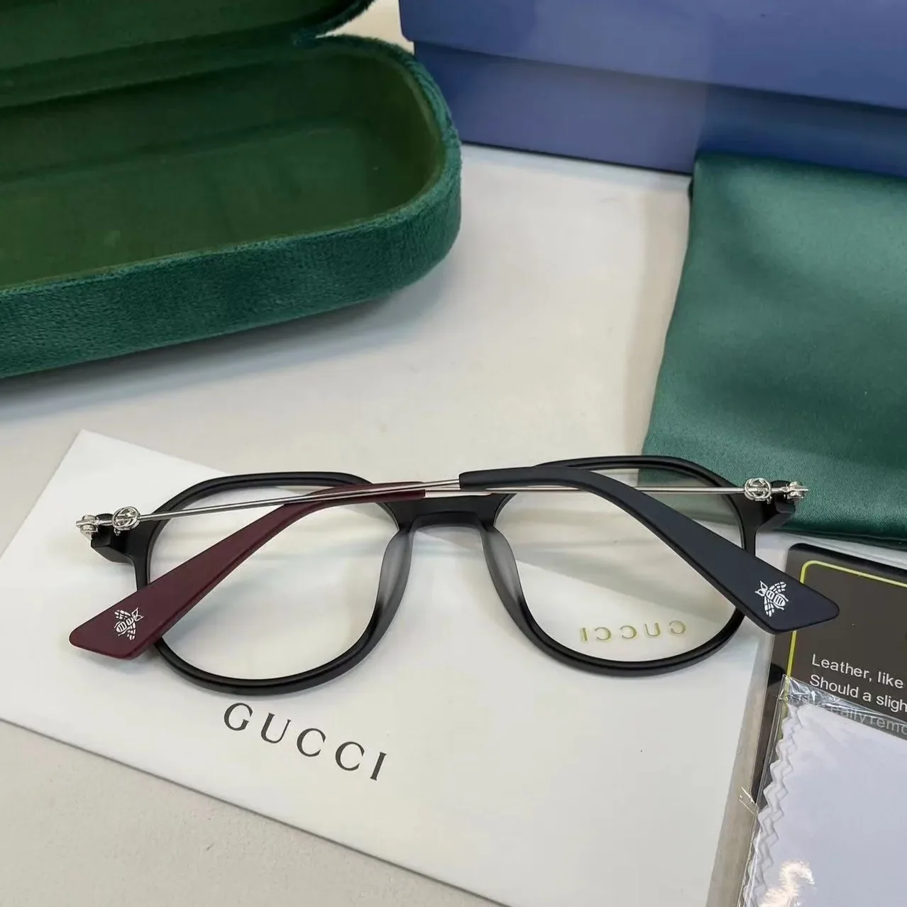 Gucci Round Frame Flat Sunglasses Black Gucci Round Frame Flat Sunglasses Black