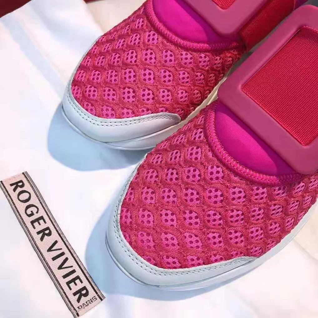 Roger Vivier Viv' Run Sneakers for Women in Rose