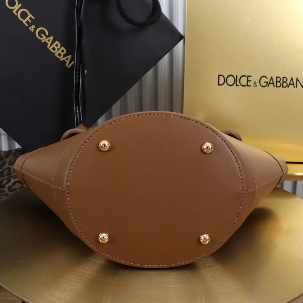 Dolce Gabbana D&G Capri Crow'S Nest for Women in Brown