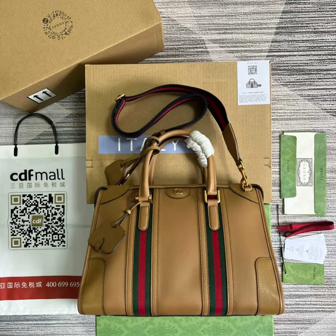 Gucci Double G-Detailed Smooth Medium Handbag Brown / Gucci Double G-Detailed Smooth Medium Handbag Brown /