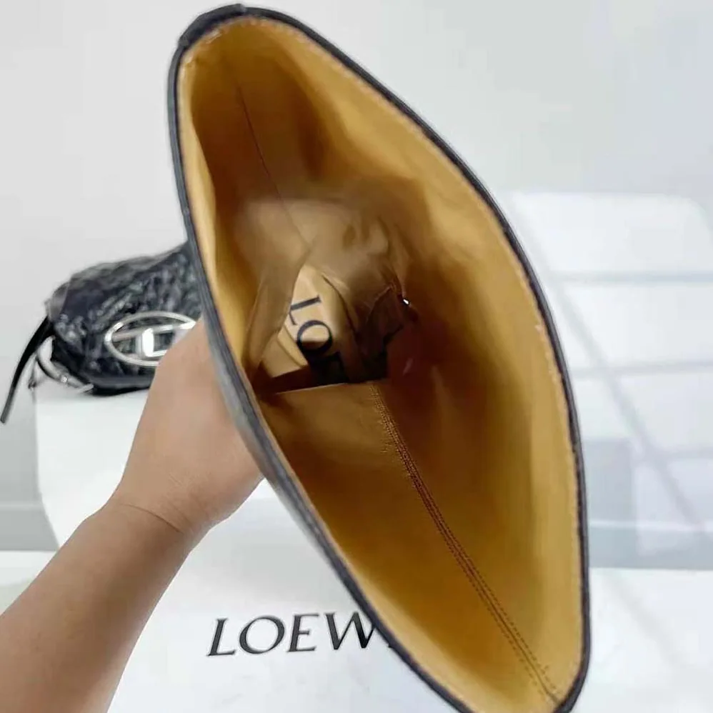 Loewe Campo Boot in Calfskin for Women in Black Loewe Campo Boot in Calfskin for Women in Black