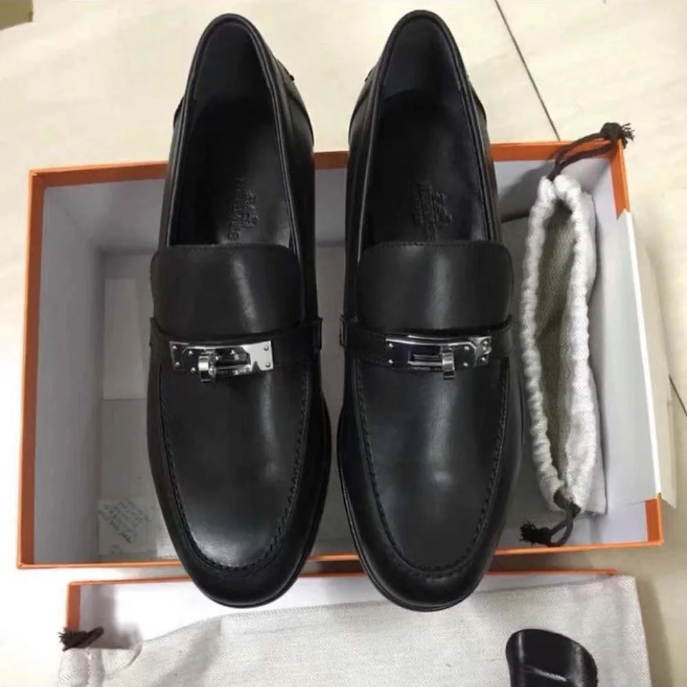 Hermes Gregoire Loafer in Calfskin for Men in Black