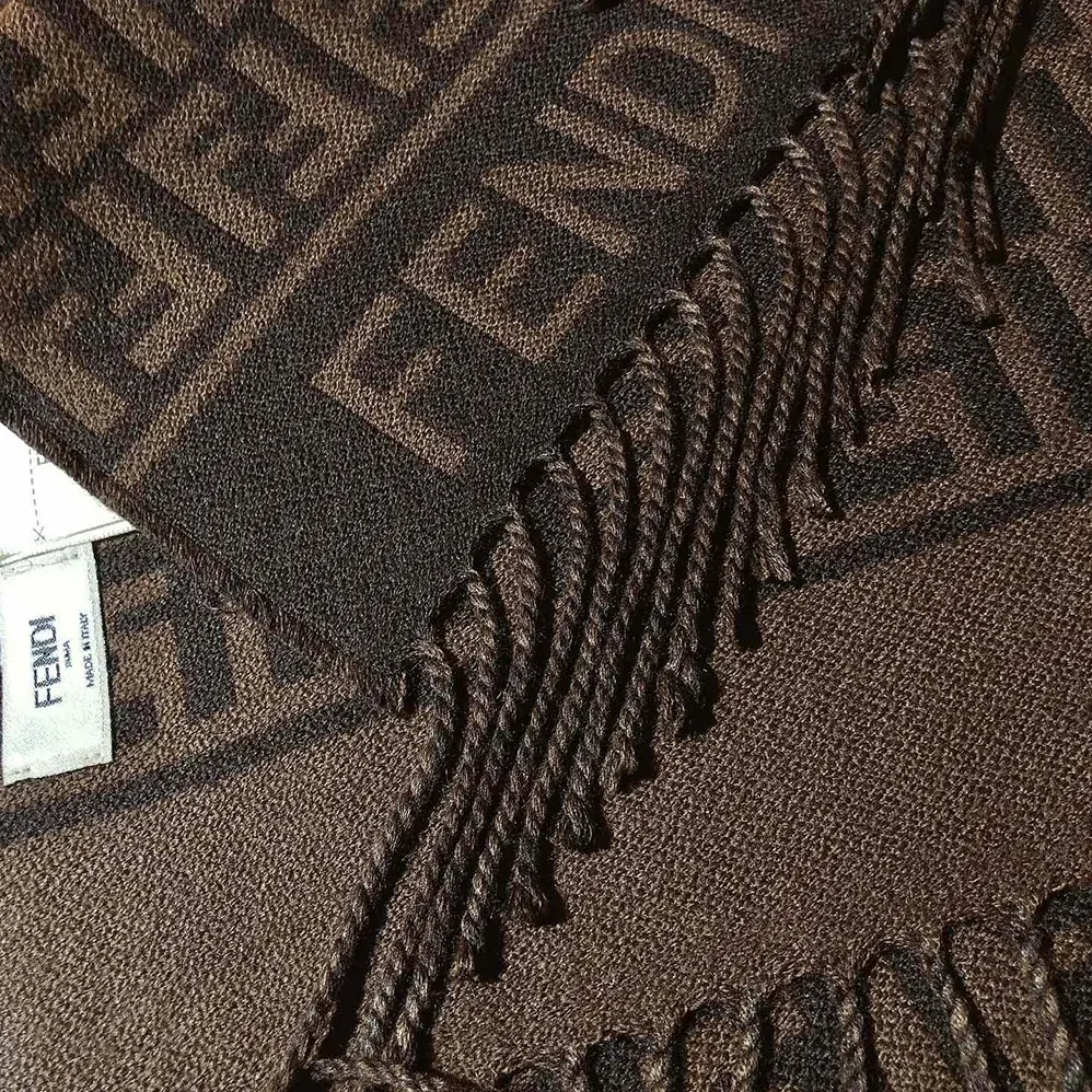 Fendi FF Scarf Burgundy Wool and Cashmere Scarf for Unisex Fendi FF Scarf Burgundy Wool and Cashmere Scarf for Unisex