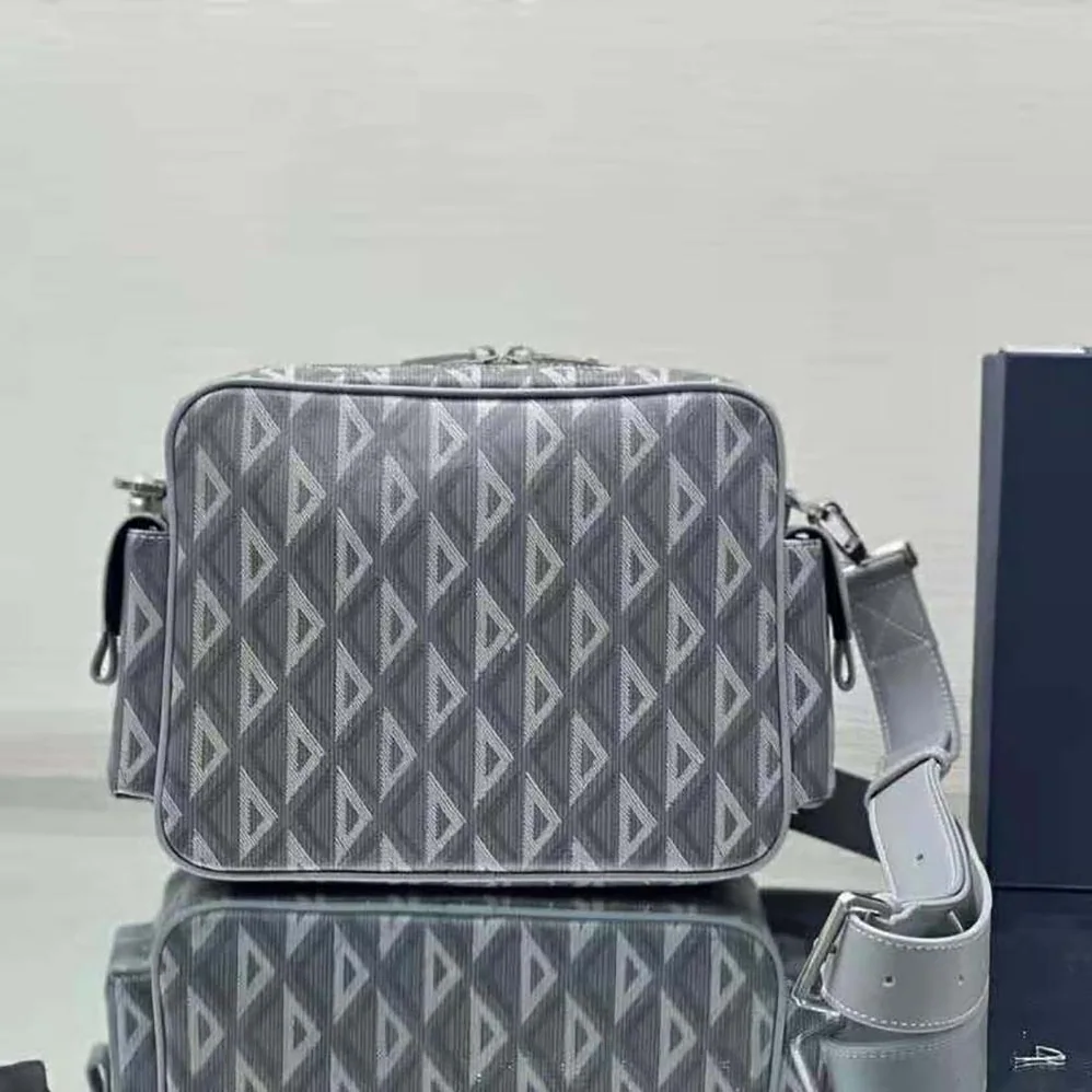 Dior Hit the Road Messenger Pouch Dior Gray CD Diamond Canvas and Smooth Calfskin for Men Dior Hit the Road Messenger Pouch Dior Gray CD Diamond Canvas and Smooth Calfskin for Men