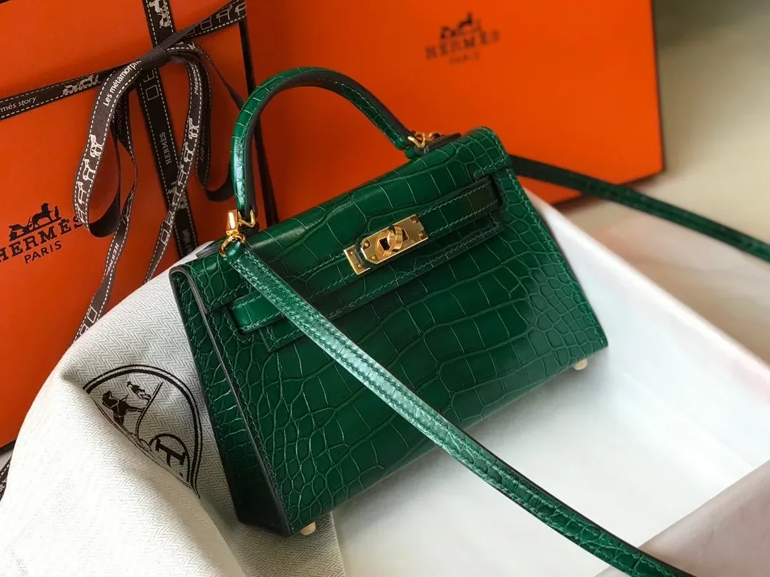 Hermes Mini Kelly 19 Green Crocodile Bag