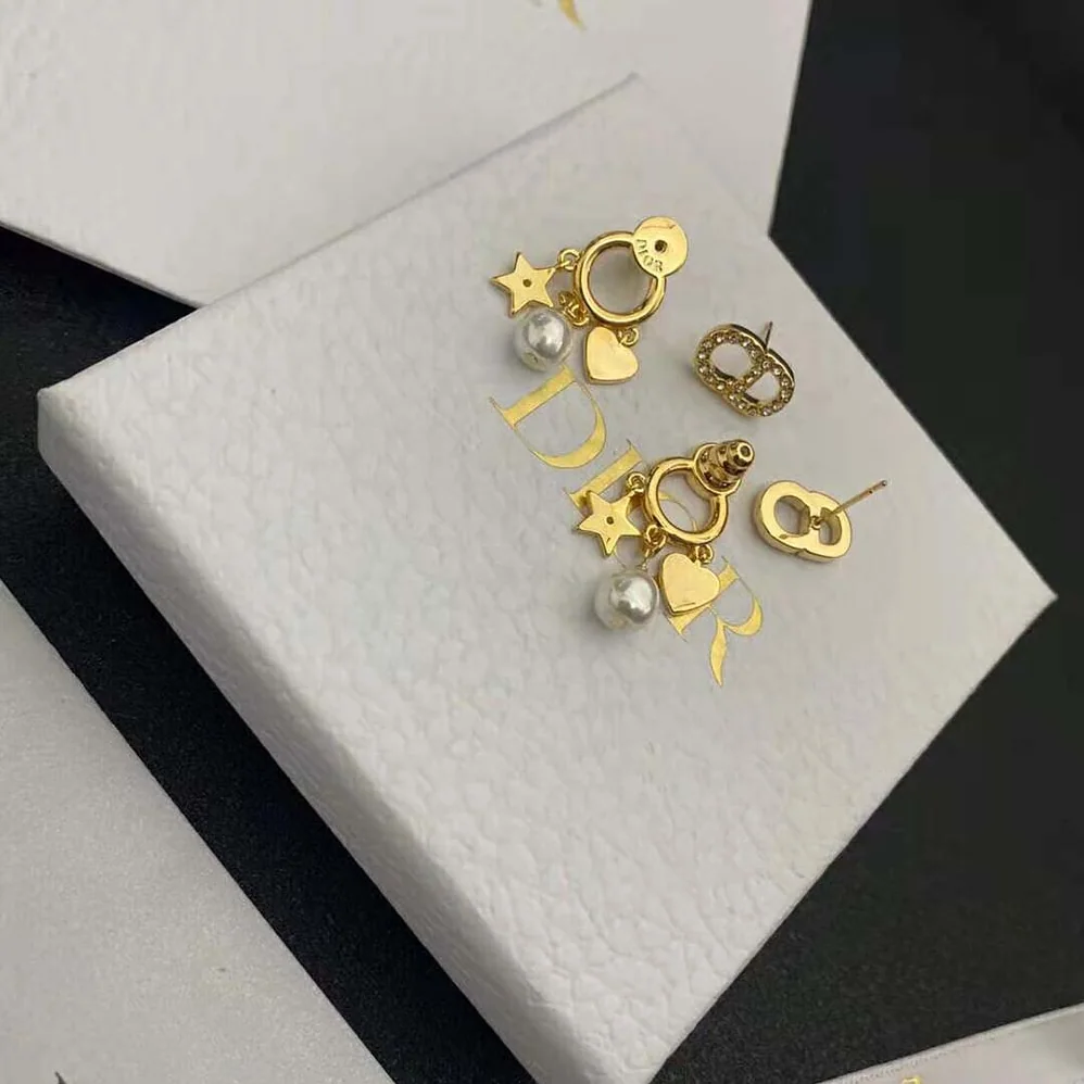 Dior Clair D Lune Earrings Gold for Women in Finish Metal Dior Clair D Lune Earrings Gold for Women in Finish Metal