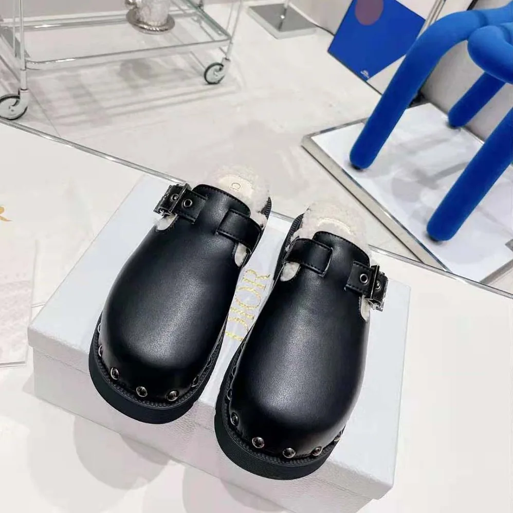 Dior Diorquake Clog Black Calfskin and White Shearling for Women