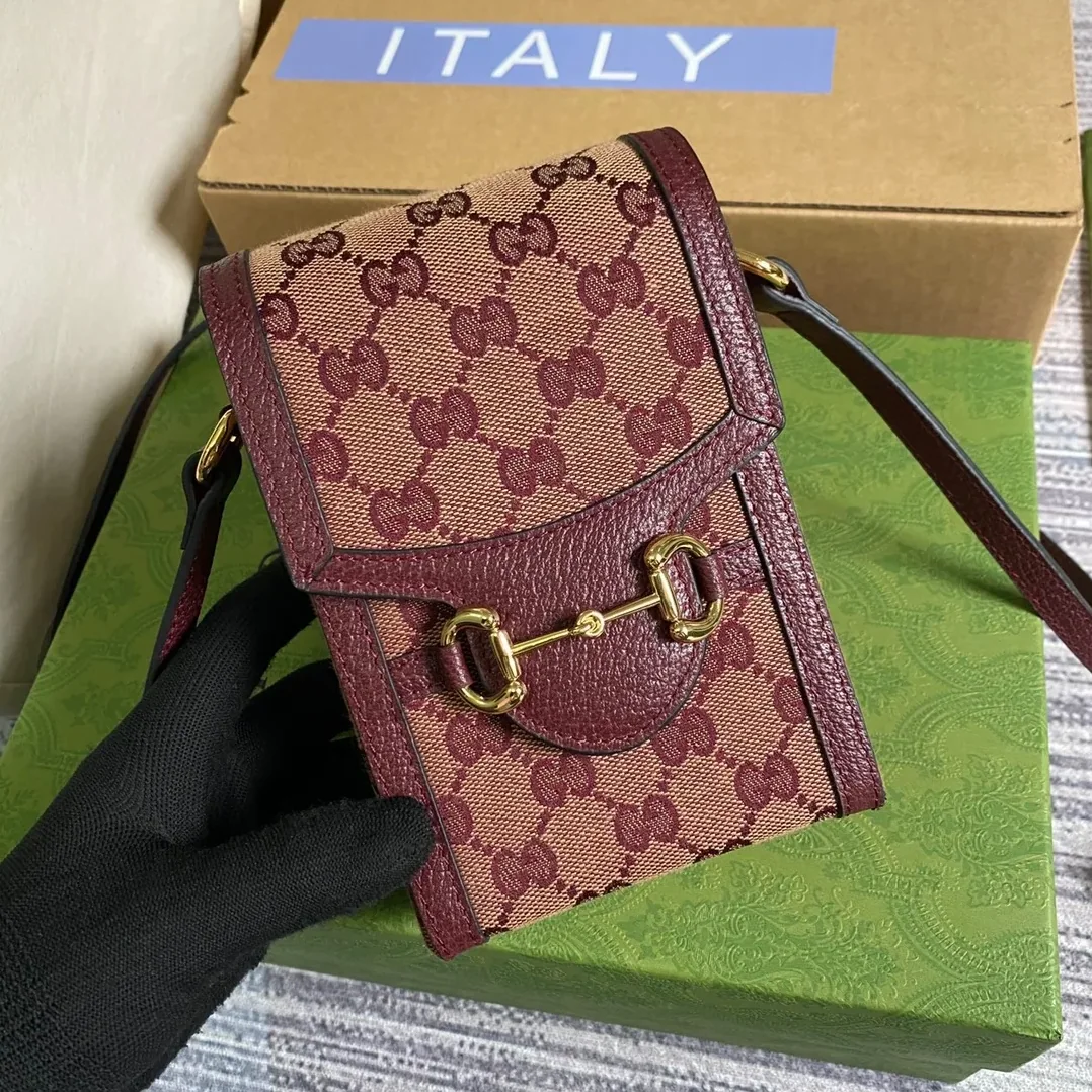 Gucci Horsebit 1955 Mini Bag Beige And Burgundy GG Supreme Canvas / GG Gucci Horsebit 1955 Mini Bag Beige And Burgundy GG Supreme Canvas / GG