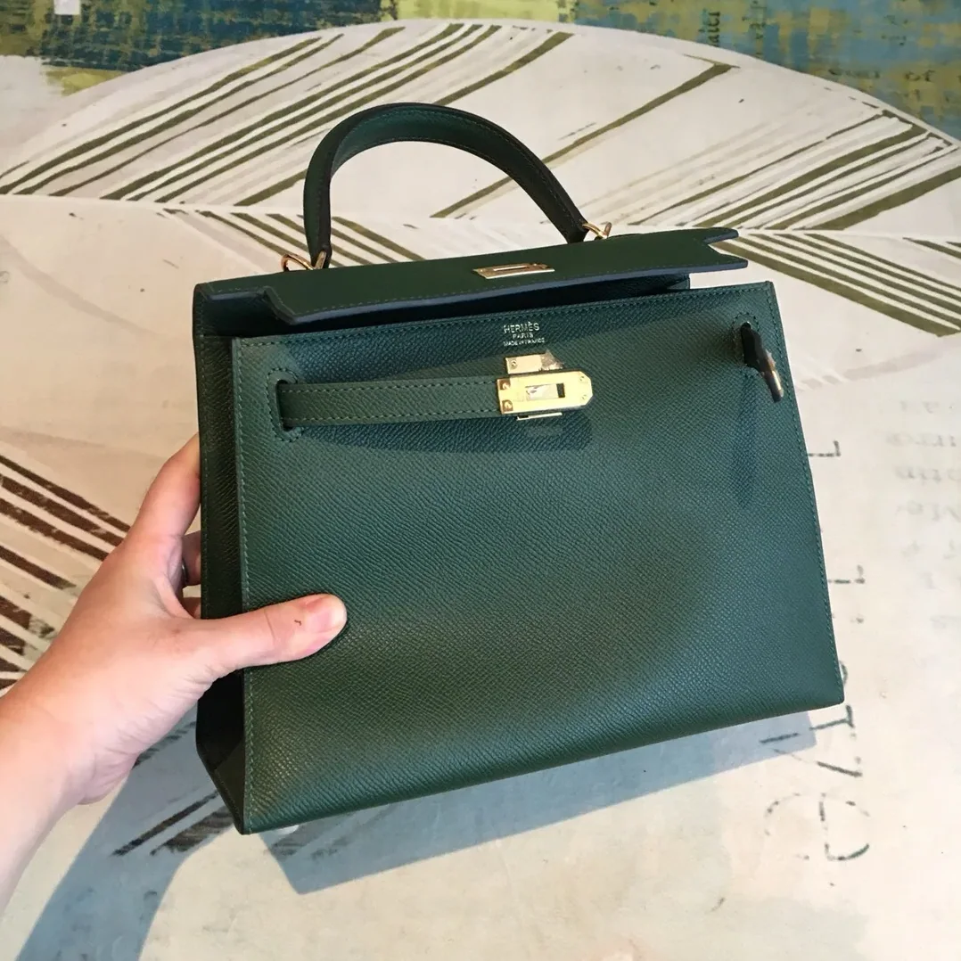 Hermes Kelly Red Gold Toned Hardware / Hermes Kelly Red Gold Toned Hardware /