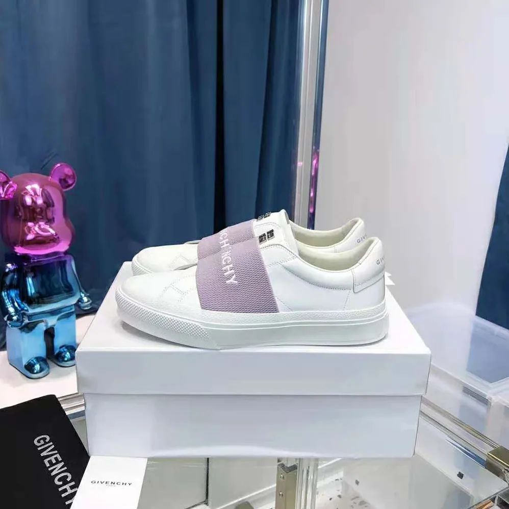 Givenchy Sneakers City Sport in Leather with GIVENCHY Webbing for Unisex in Purple Givenchy Sneakers City Sport in Leather with GIVENCHY Webbing for Unisex in Purple