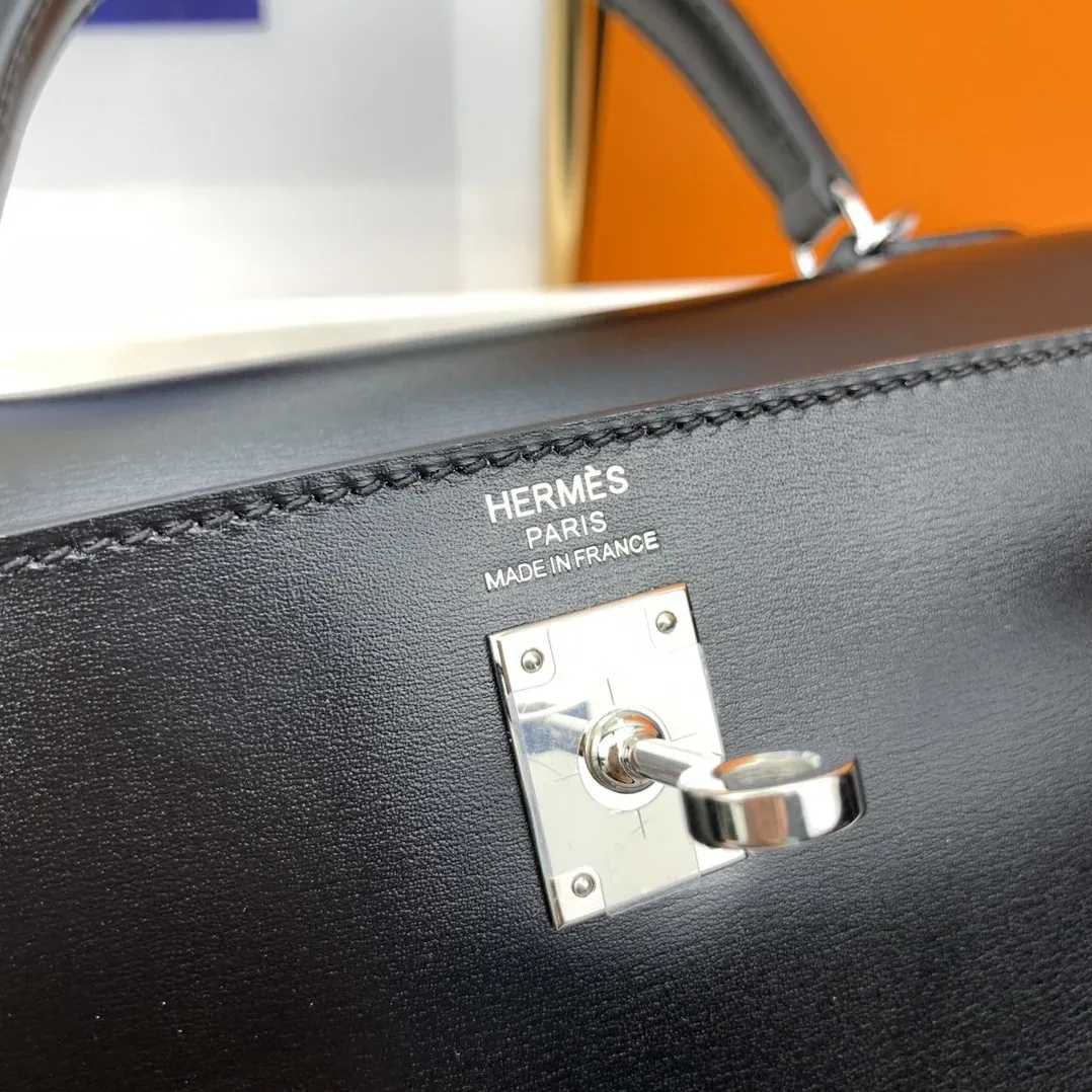 Hermes Kelly 25 Black Bag