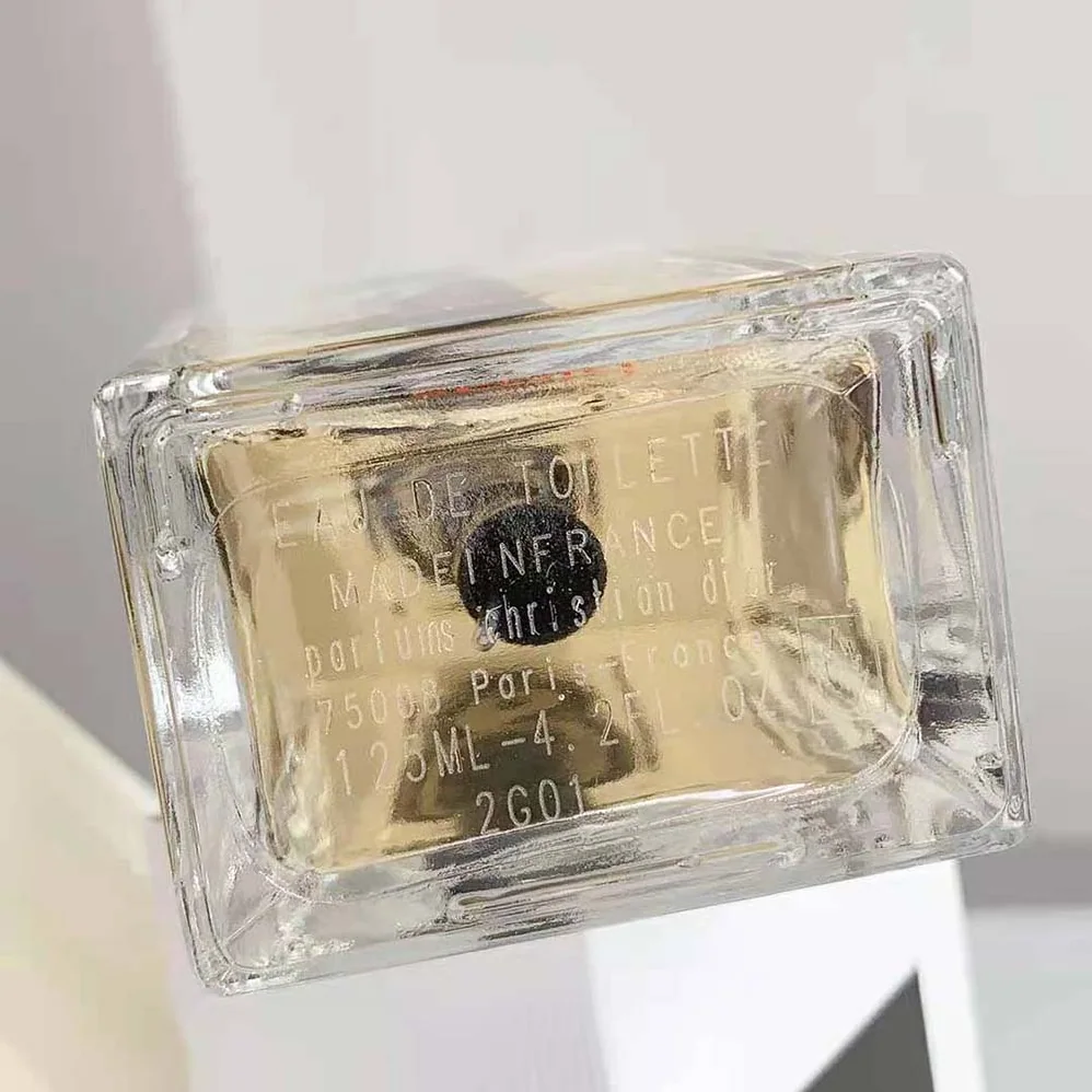 Dior Homme Sport Eau de Toilette-Fresh, Woody and Spicy Notes for Men Dior Homme Sport Eau de Toilette-Fresh, Woody and Spicy Notes for Men