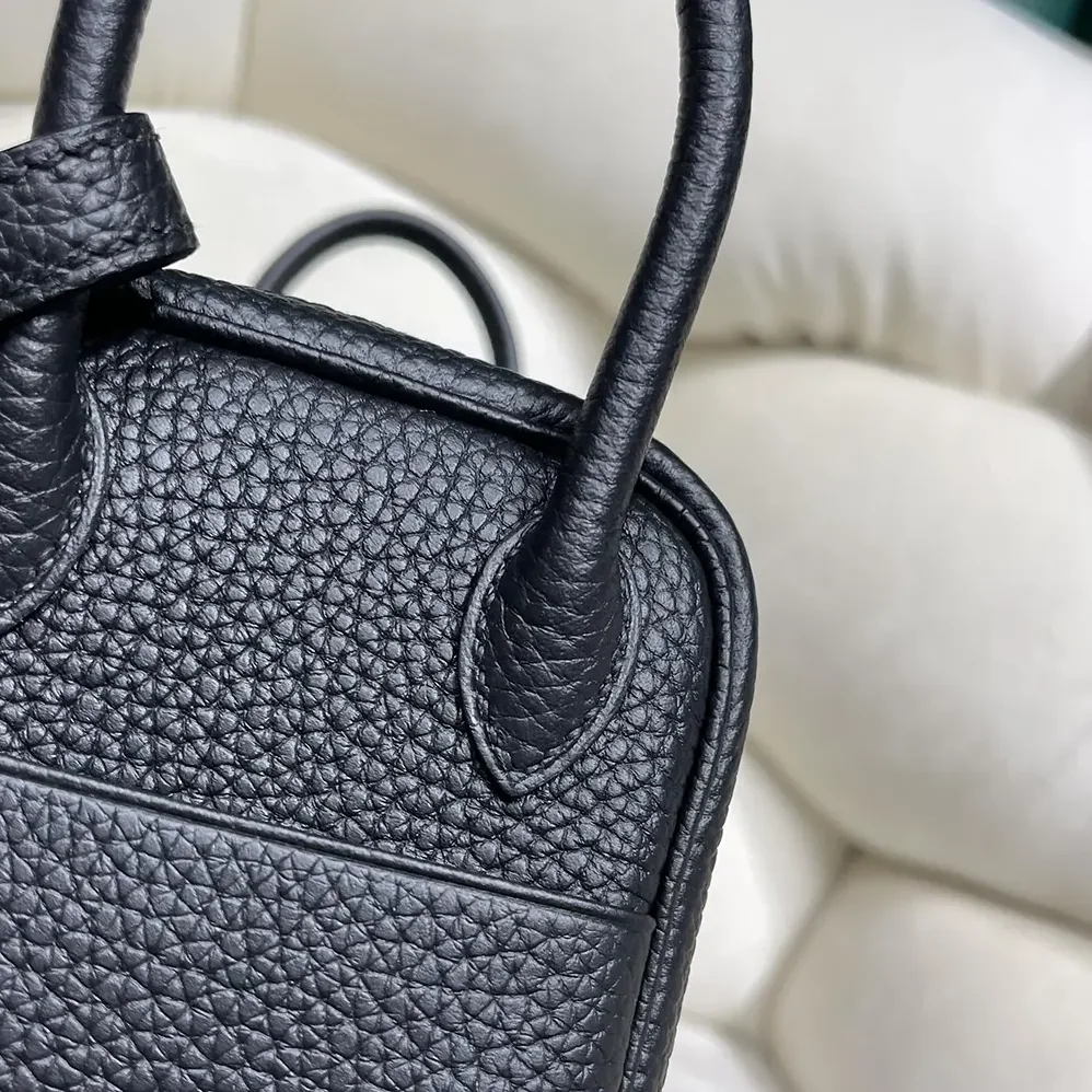 Hermes Lindy Mini 19 in Clemence Leather for Women in Black/Silver Hermes Lindy Mini 19 in Clemence Leather for Women in Black/Silver