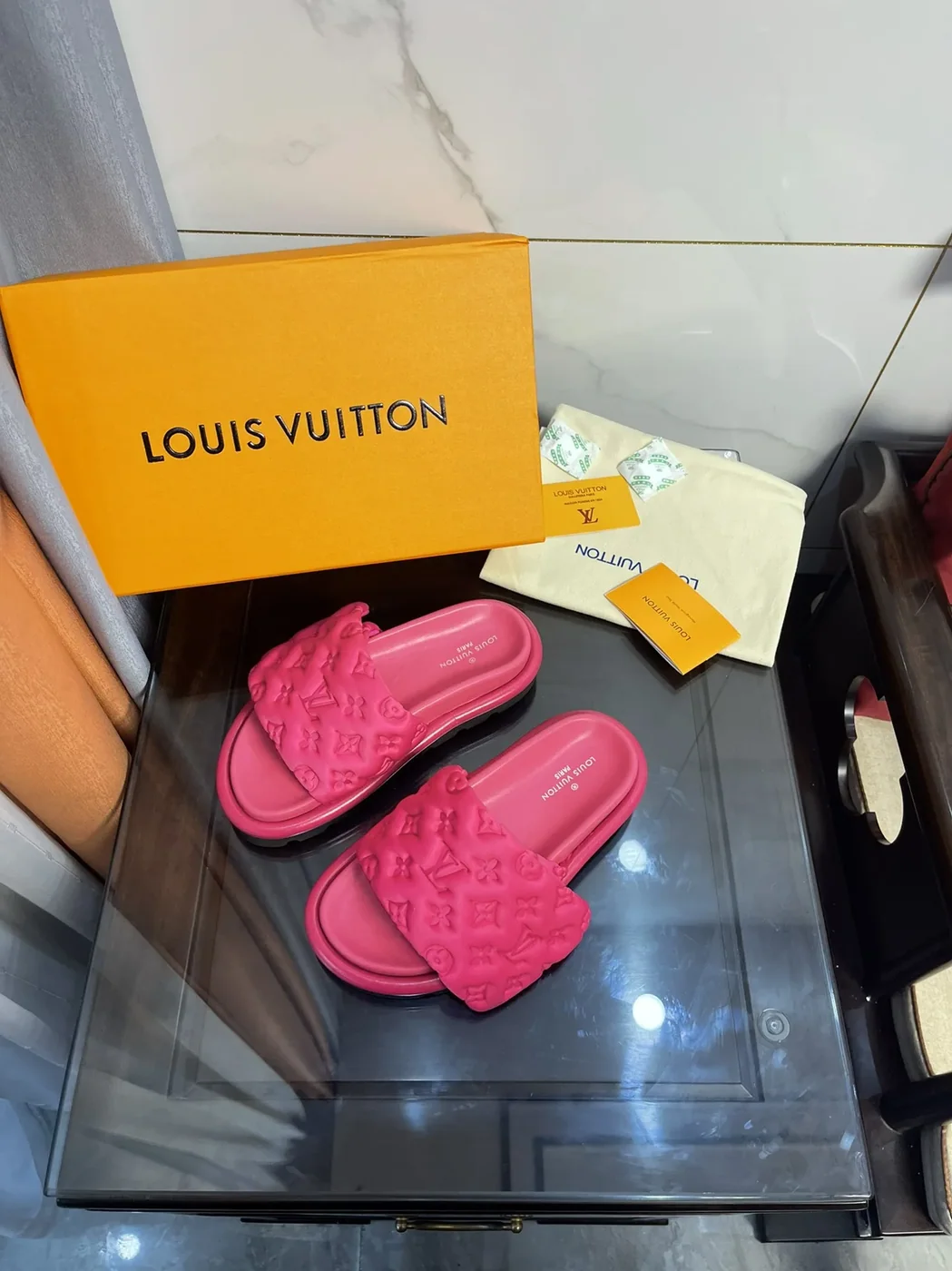 Louis Vuitton Pool Pillow Comfort Flat Mule Black LV 1AA1EF Louis Vuitton Pool Pillow Comfort Flat Mule Black LV 1AA1EF