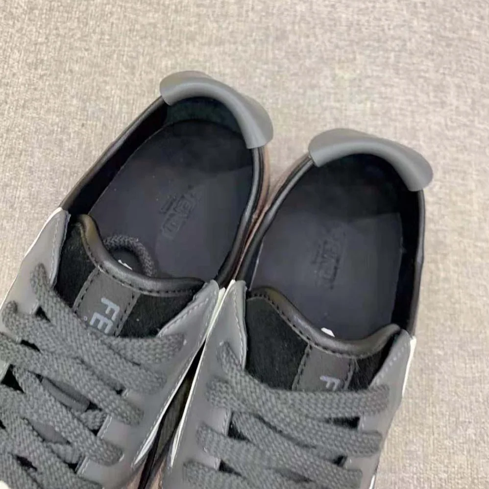 Fendi Step Black Leather Low for Men in tops Fendi Step Black Leather Low for Men in tops
