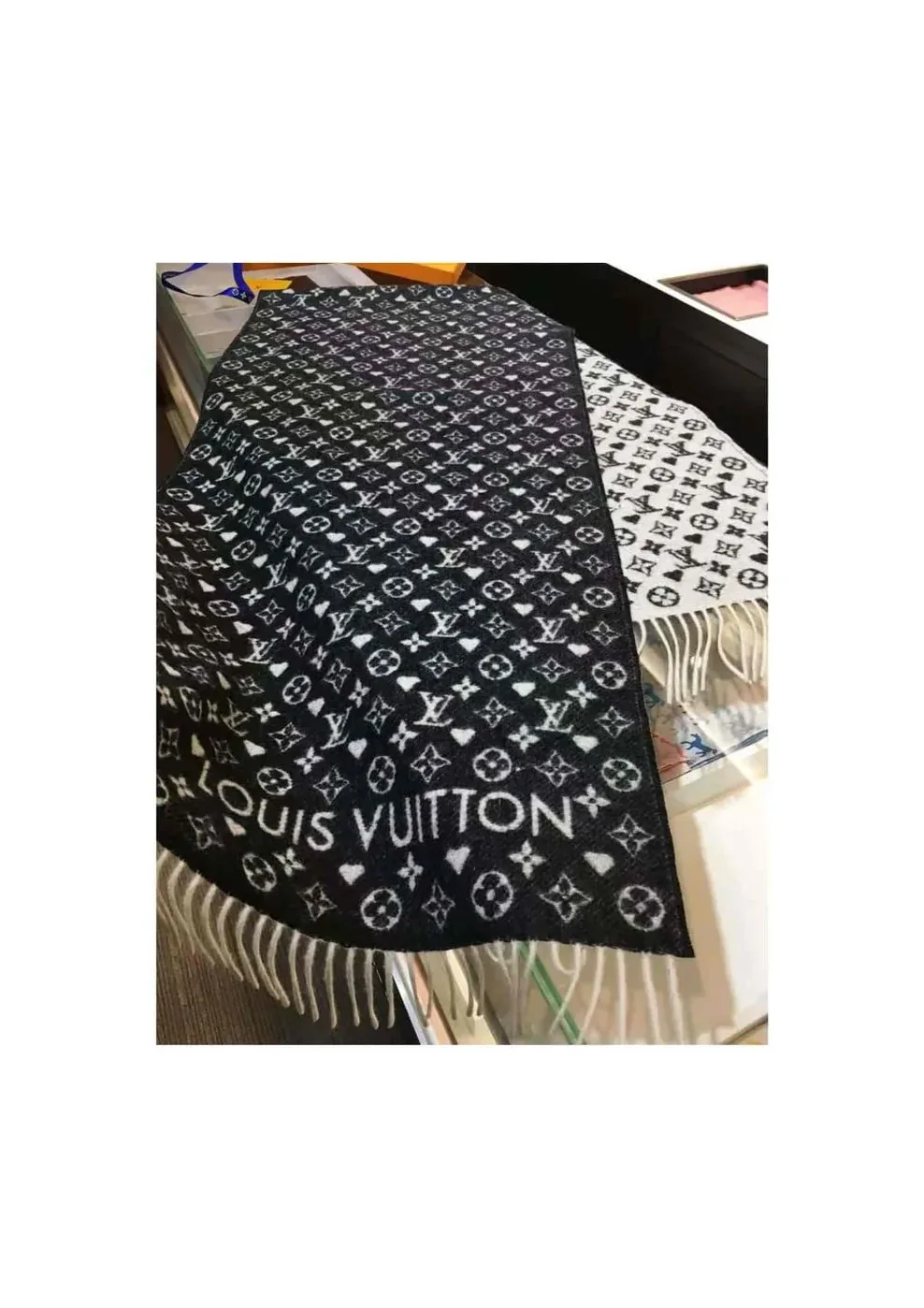 Louis Vuitton Game On Scarf Black Louis Vuitton Game On Scarf Black