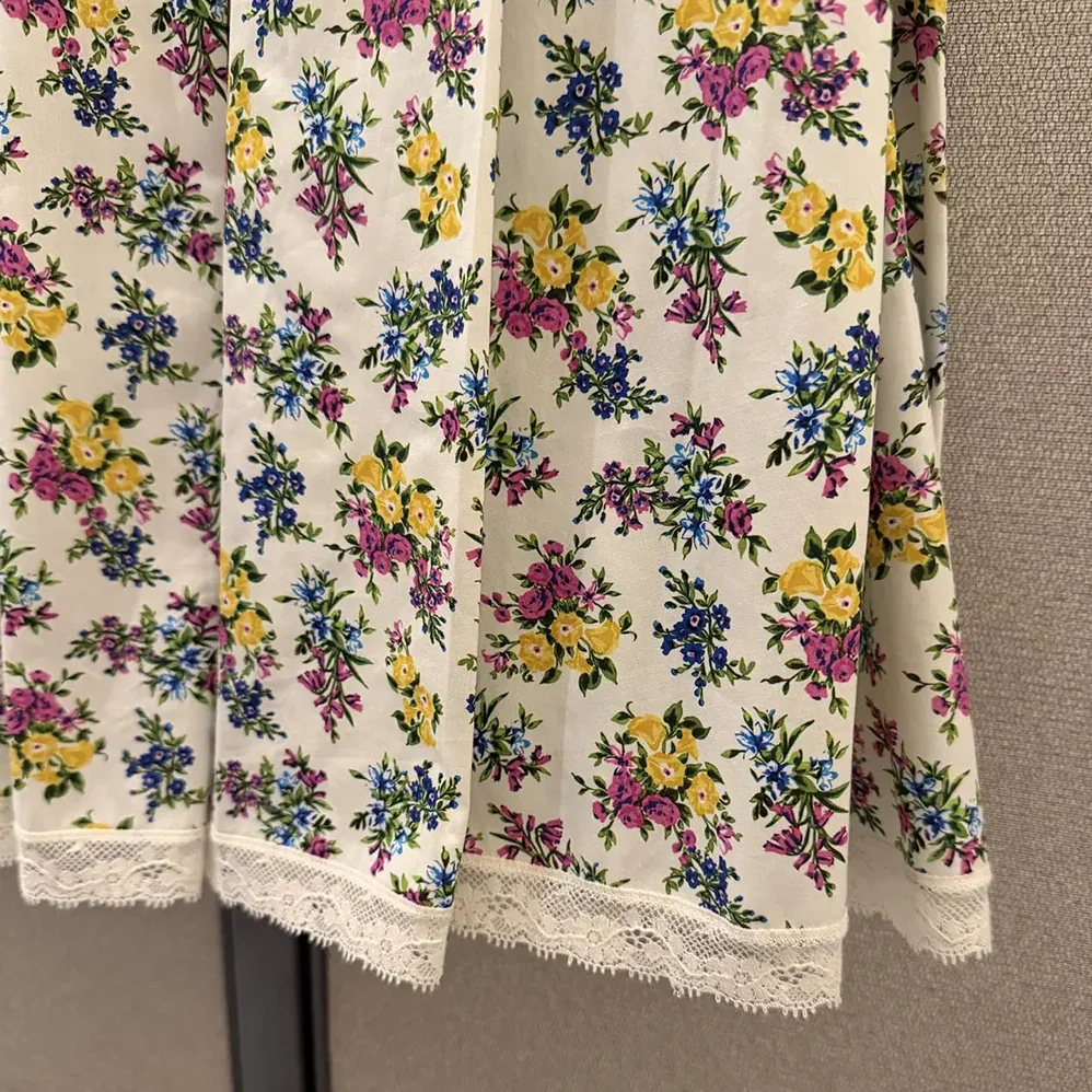 Dolce Gabbana D&G Small Floral for Women in Print Poplin Skirt Dolce Gabbana D&G Small Floral for Women in Print Poplin Skirt