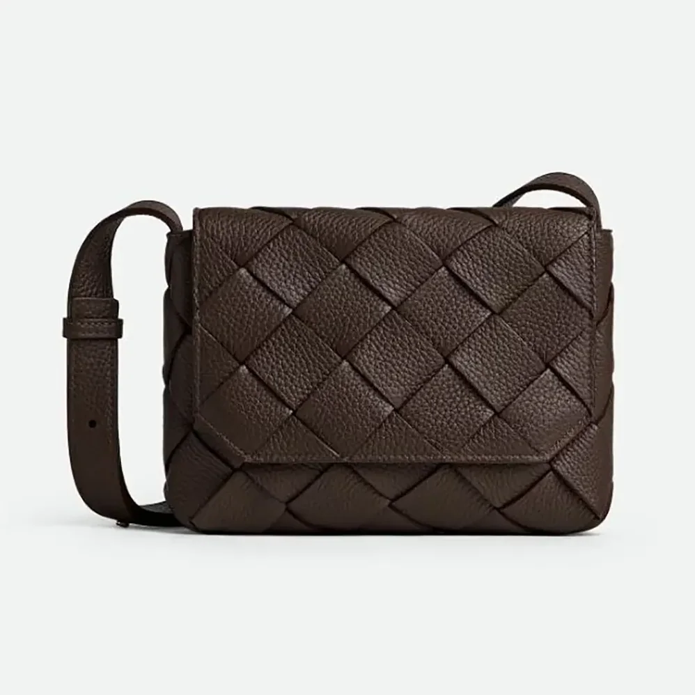 Bottega Veneta Diago for Unisex in Bordeaux