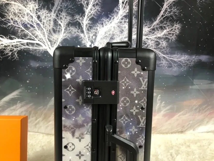 Louis Vuitton Rolling Trunk Grey /