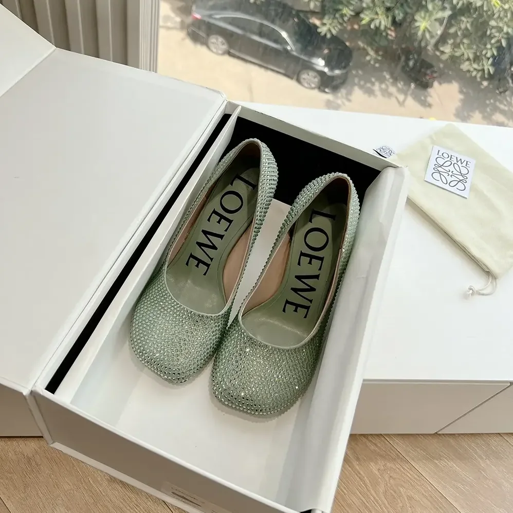 Loewe Toy Pump in Suede and Allover Rhinestones for Women in Lime Loewe Toy Pump in Suede and Allover Rhinestones for Women in Lime