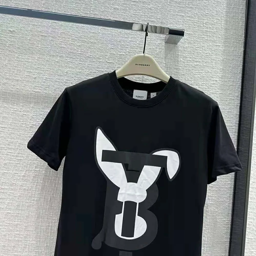 Burberry Rabbit Print Cotton T-shirt for Men in Black Burberry Rabbit Print Cotton T-shirt for Men in Black